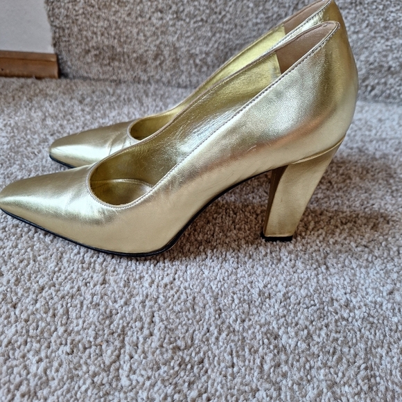 Escada Womens Gold Metallic Pointed Toe Heels. Size 5.5 - Picture 3 of 10